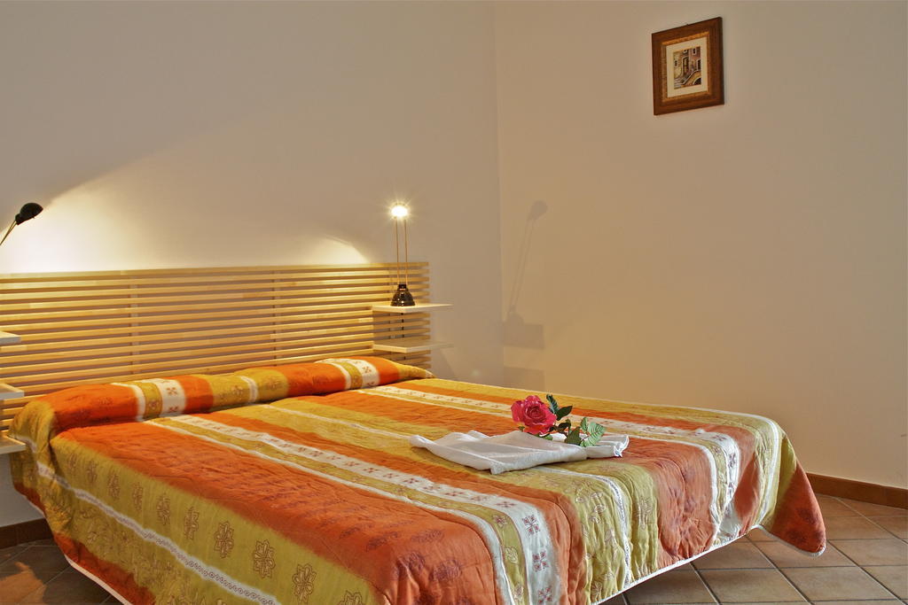 Residence Sol Levante Frascati Værelse billede